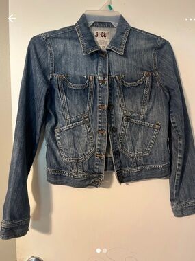 Women's Medium Blue Denim Jacket